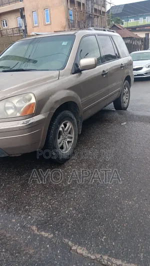 Honda Accord 2006 Gold