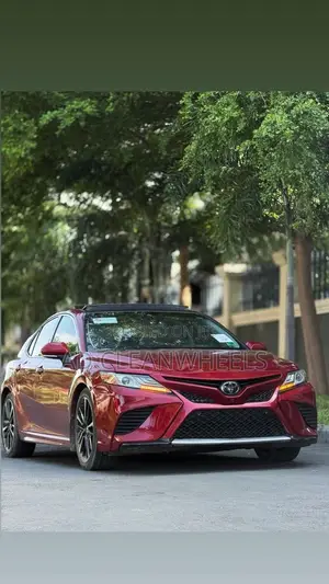 Toyota Camry XSE FWD (2.5L 4cyl 8AM) 2018 Red