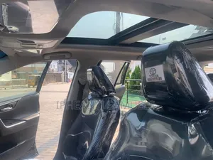 Toyota RAV4 XLE Premium FWD 2020 Black