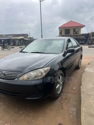 Toyota Camry LE 4dr Sedan (2.4L 4cyl 5A) 2005 Black