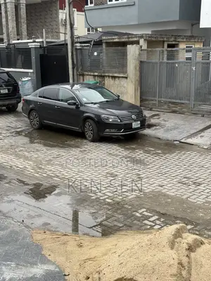Volkswagen Passat 2014 Black
