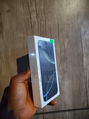 New Apple iPhone 16 Pro Max 256 GB Silver