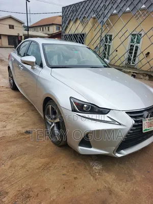 Lexus IS 2019 Silver