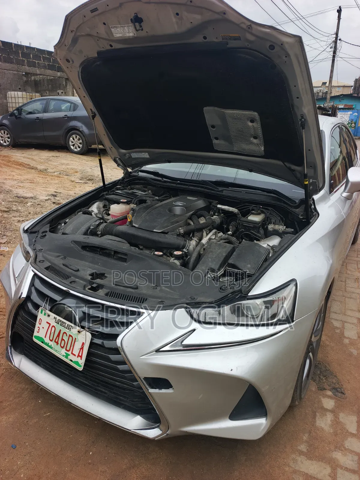 Lexus IS 2019 Silver