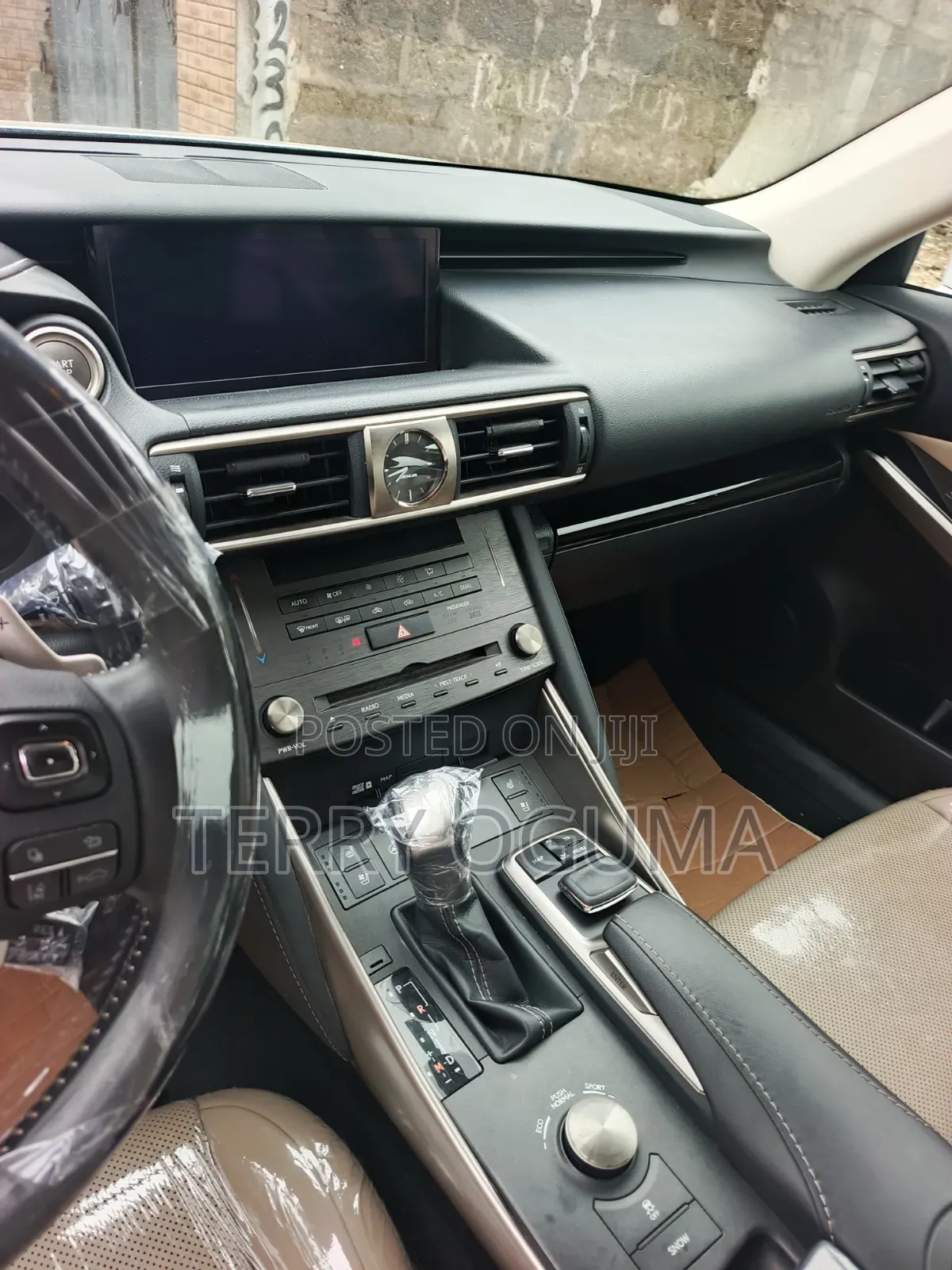 Lexus IS 2019 Silver