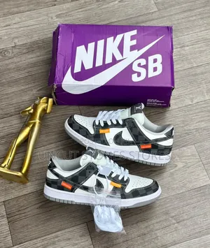 Nike Sb Dunk "Panda Prank"