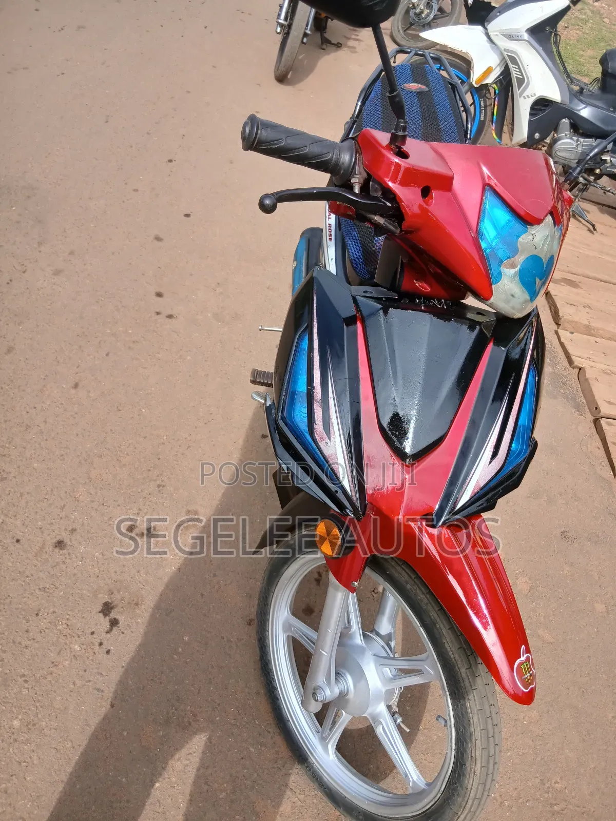 Royal Motorcycle 2023 Red