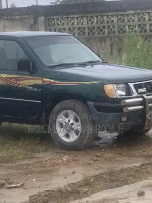 Nissan Frontier XE 4x4 King Cab 116.1 in. WB 2000 Green