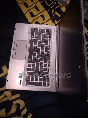 Laptop HP EliteBook 8470P 8GB Intel Core i5 HDD+SSD 250GB