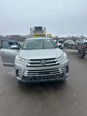 Toyota Highlander 2018 Silver
