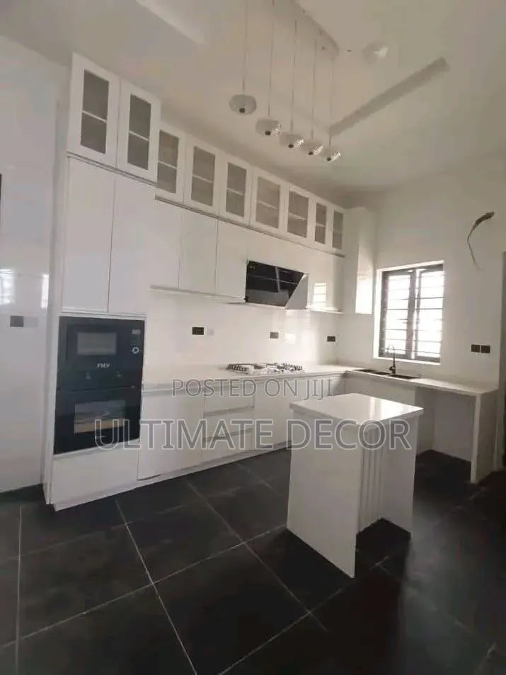 Kitchen Cabinet