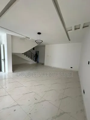 Furnished 3bdrm Apartment in Abraham Adesanya Estate for sale
