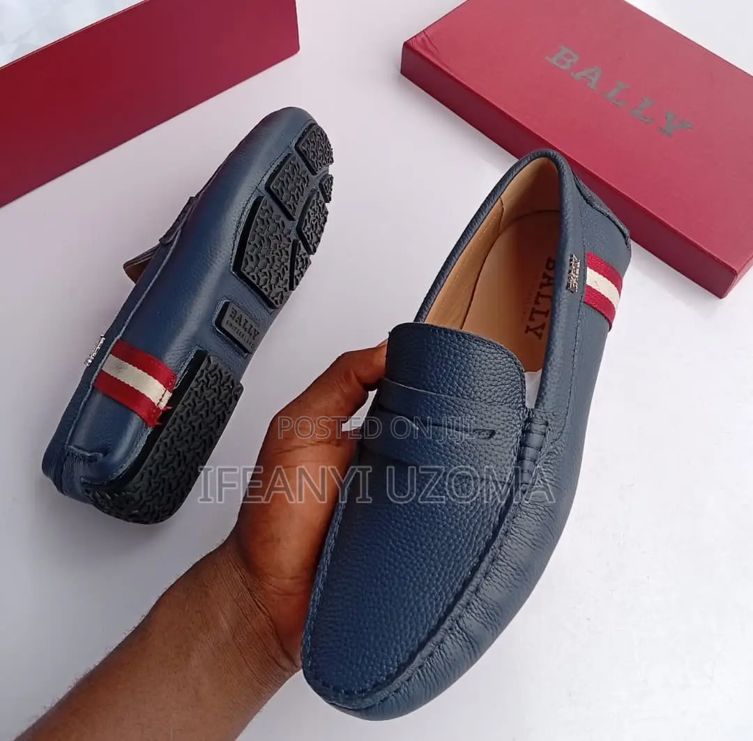 Leather Classic Flat Shoe