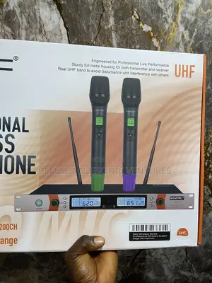 Professional Wireless Microphone Systems