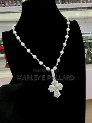 VVS 1 Moissanite Diamond Ball Cross Necklace Combo