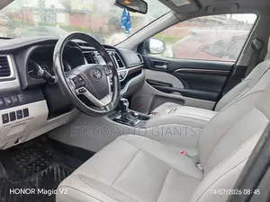 Toyota Highlander 2015 Gray