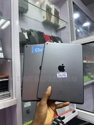 Apple iPad 10.2 (2021) 64 GB Black