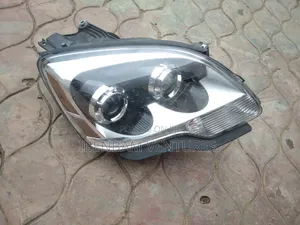 GMC Acadia Headlight 2008 - 2013. Tokunbo, Passenger Side
