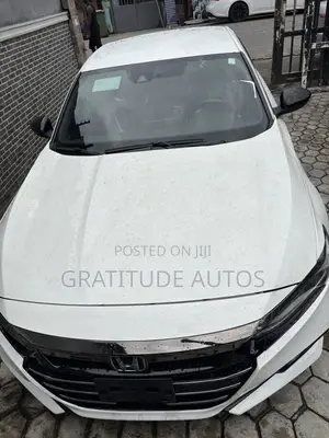 Honda Accord Sport 2.0T 2022 White