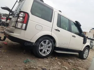 Land Rover 4 Jeep 2009 Model