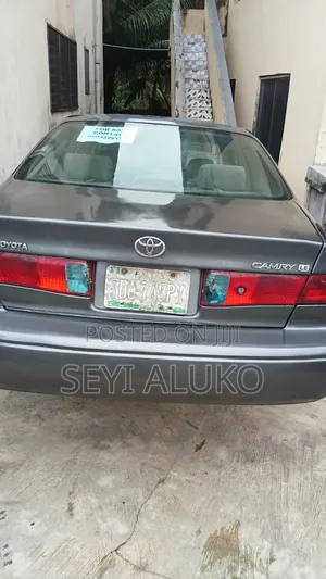 Toyota Camry 2002 Gray