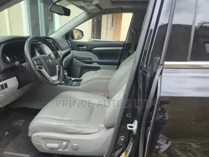 Toyota Highlander 2014 Black