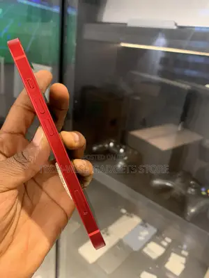 Apple iPhone 13 256 GB Red