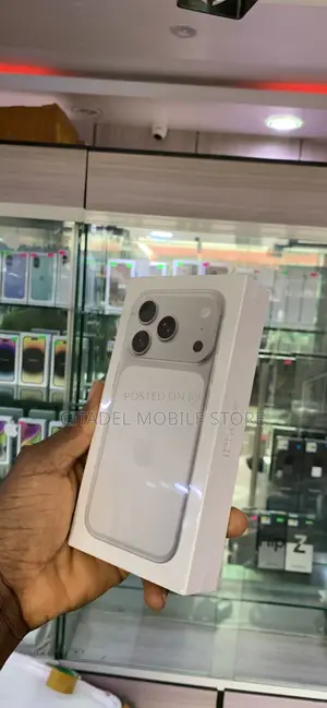 New Apple iPhone 17 Pro 256 GB Silver