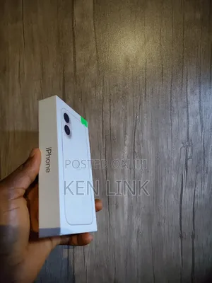 New Apple iPhone 16 128 GB White