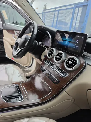 Mercedes-Benz GLC-Class 2021 White