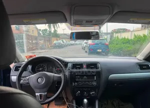 Volkswagen Jetta 2014 Blue