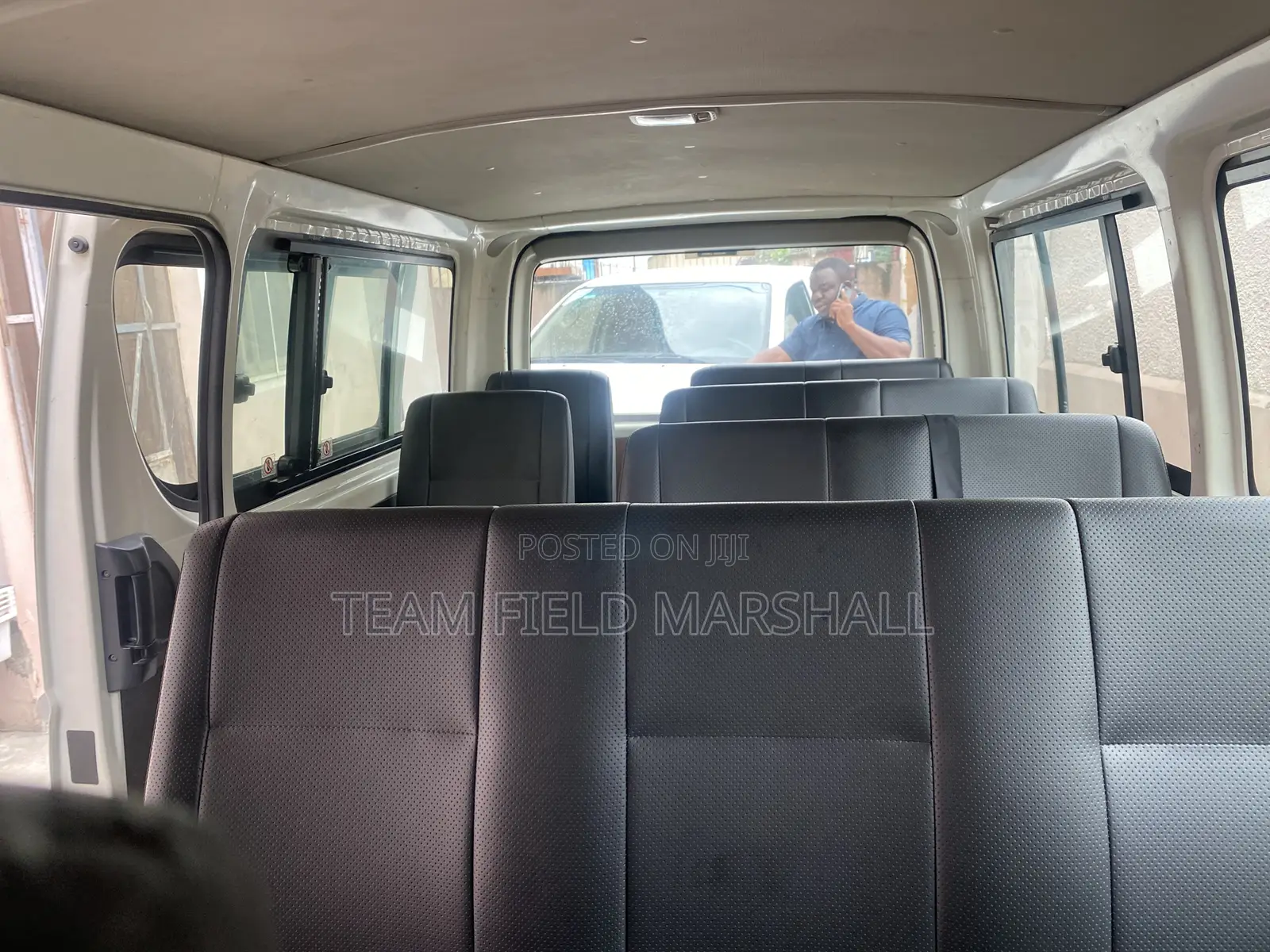 Toyota HiAce 2013 White