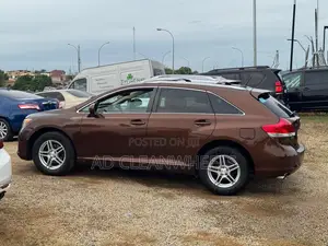 Toyota Venza AWD 2010 Burgundy