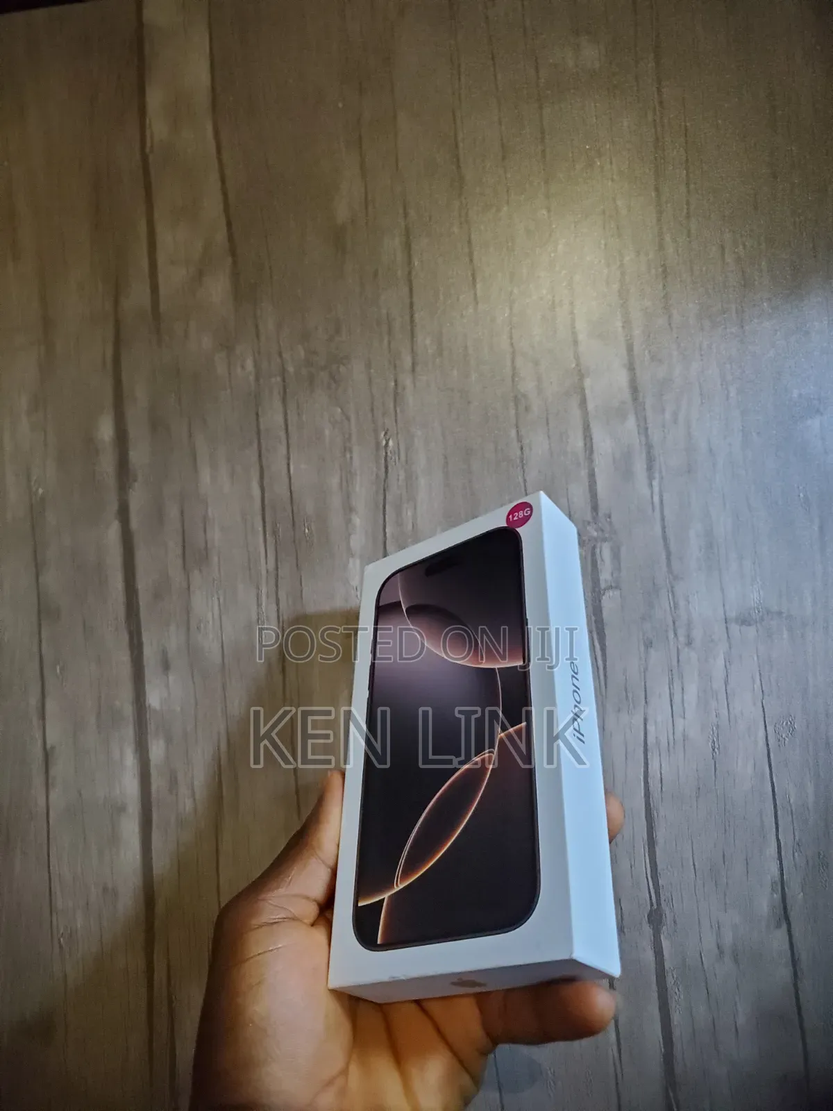New Apple iPhone 16 Pro 128 GB Gold