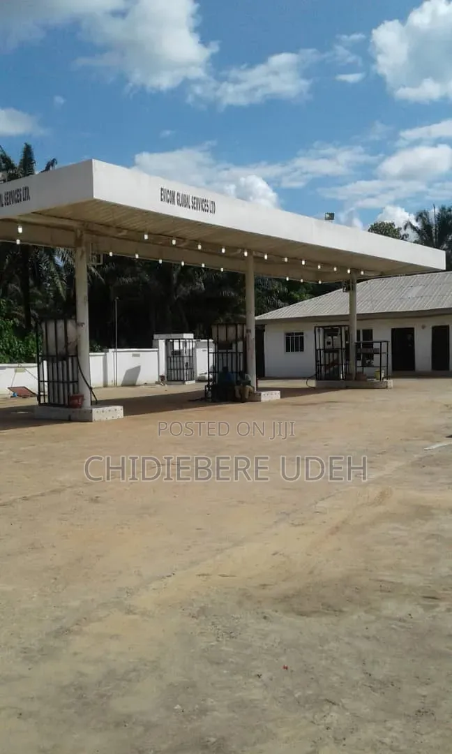 Filling Station