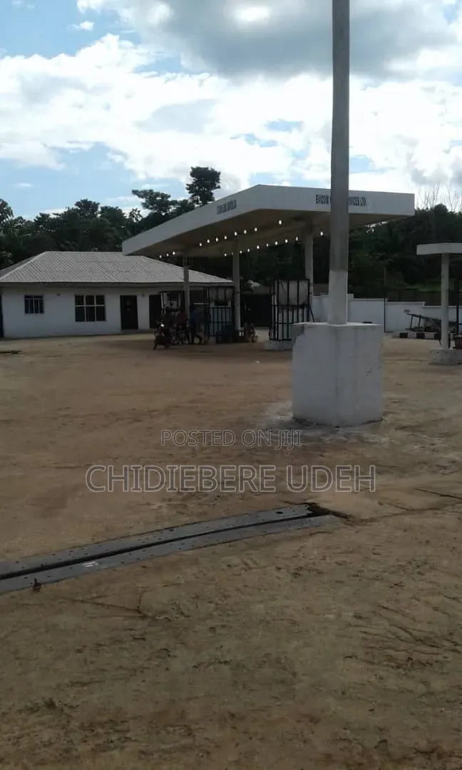 Filling Station