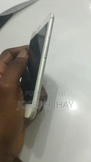 Apple iPhone 7 32 GB Silver