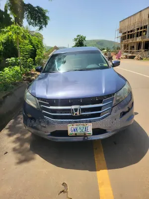 Honda Crosstour 2010 Blue