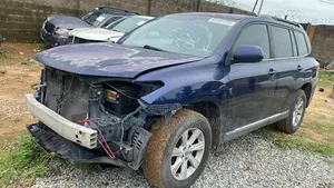 Toyota Highlander 2013 Blue