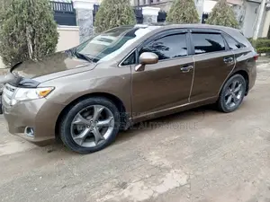 Toyota Venza Limited 2010 Brown