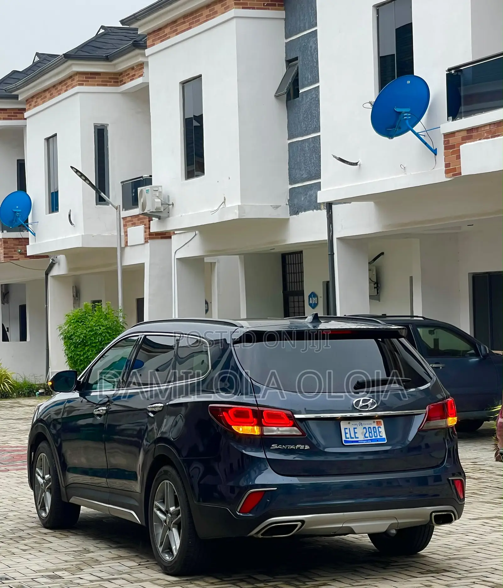 Hyundai Santa Fe 2017 Blue