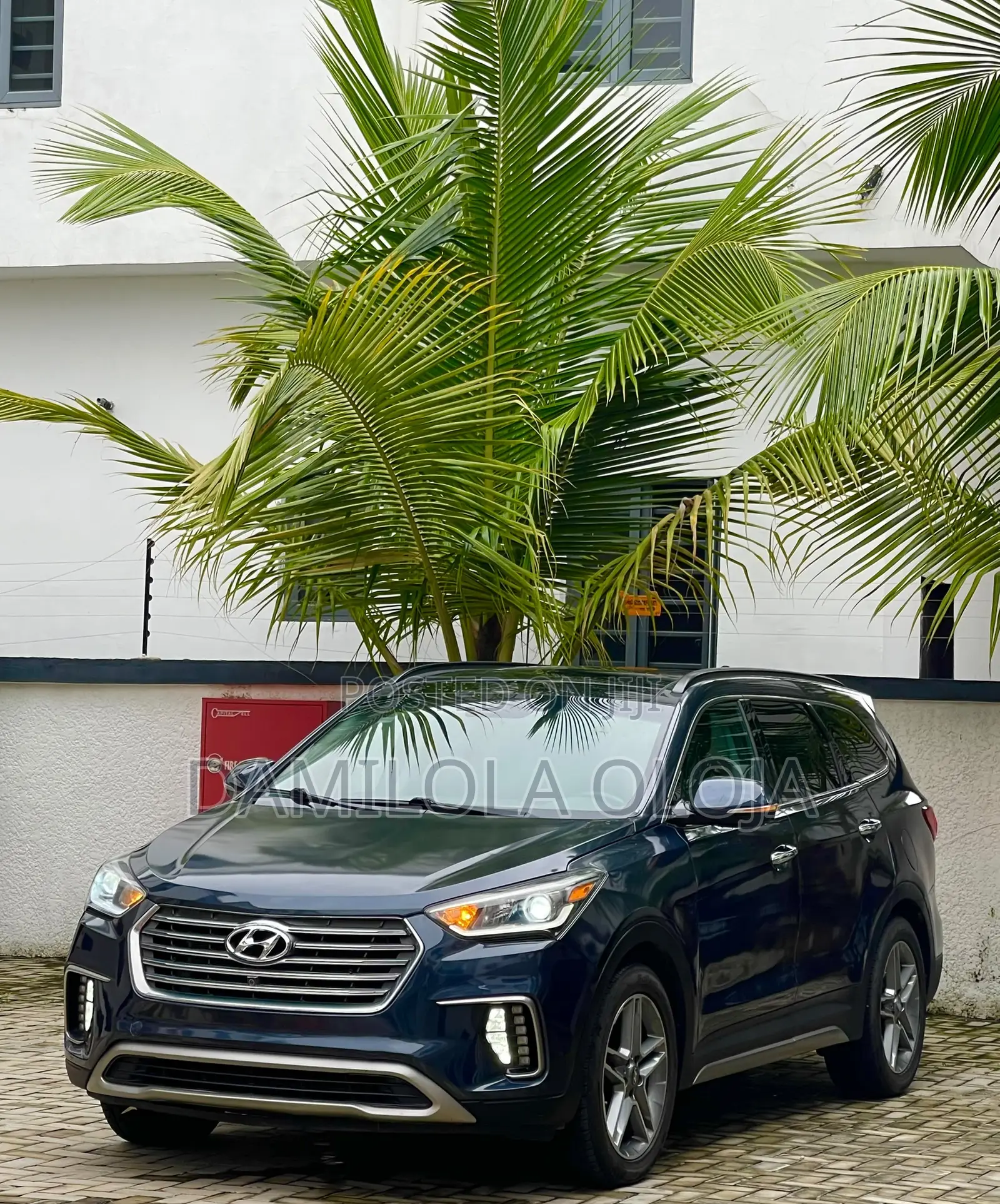 Hyundai Santa Fe 2017 Blue