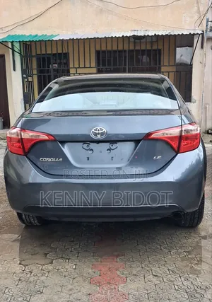 Toyota Corolla 2017 Gray