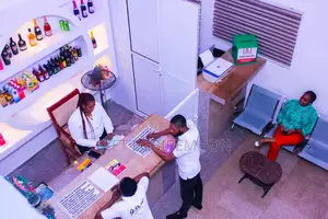 Cook Urgently Needed