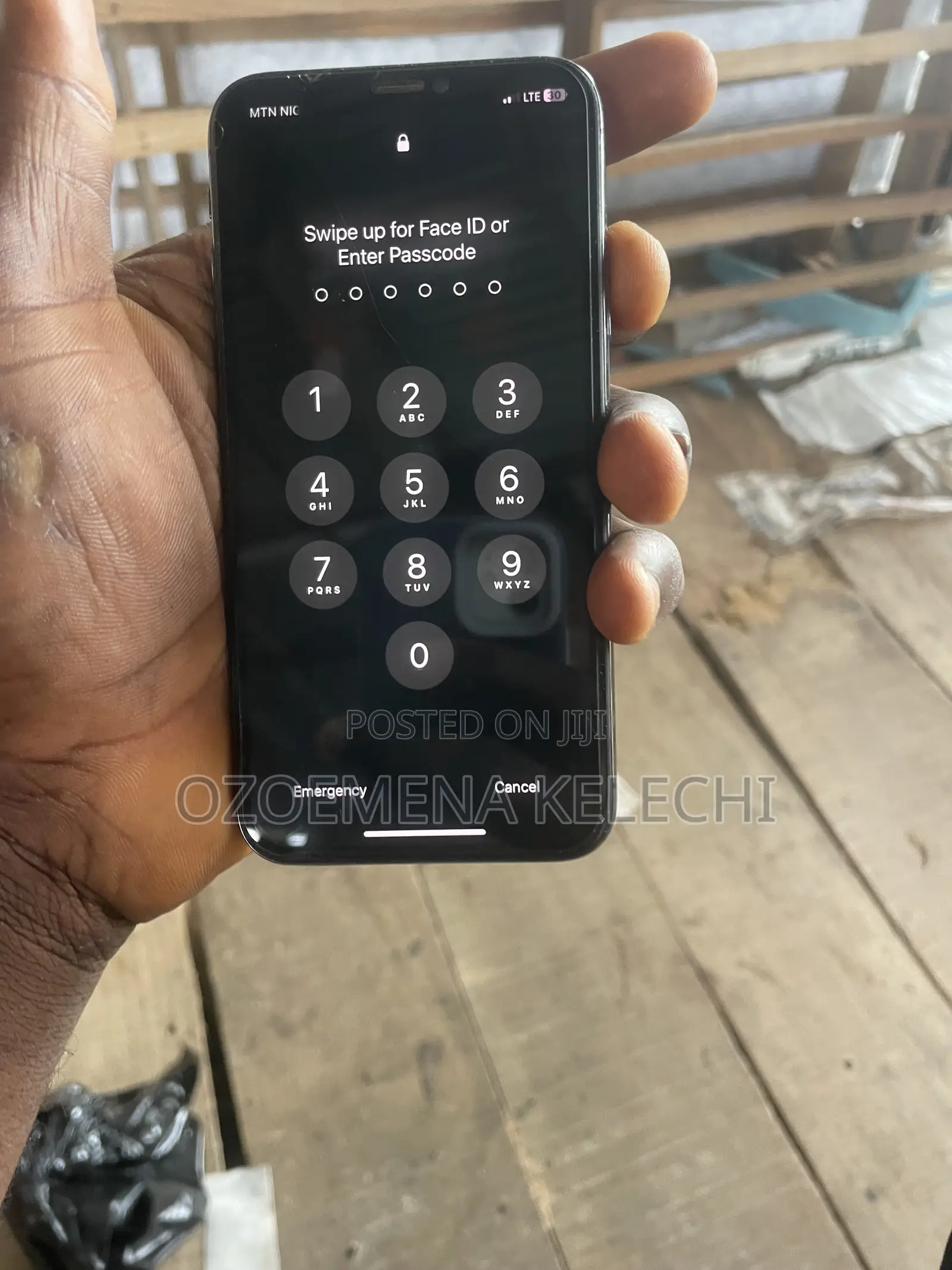 Apple iPhone X 64 GB Gray
