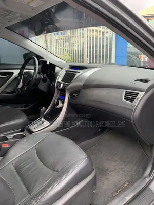 Hyundai Elantra Limited 2012 Gray