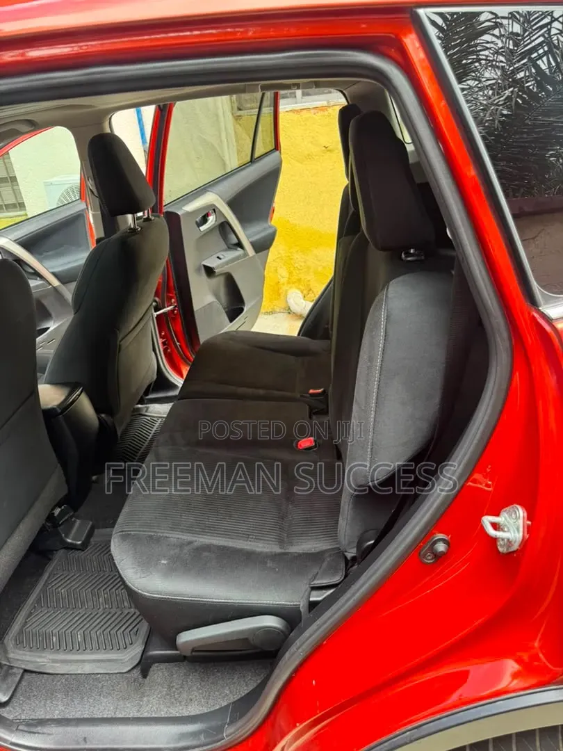 Toyota RAV4 2015 Orange