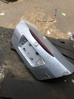 Booth Honda Accord 2006 Model