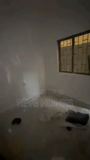 Mini Flat in Alagomeji for rent