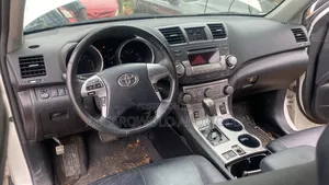 Toyota Highlander 2011 White